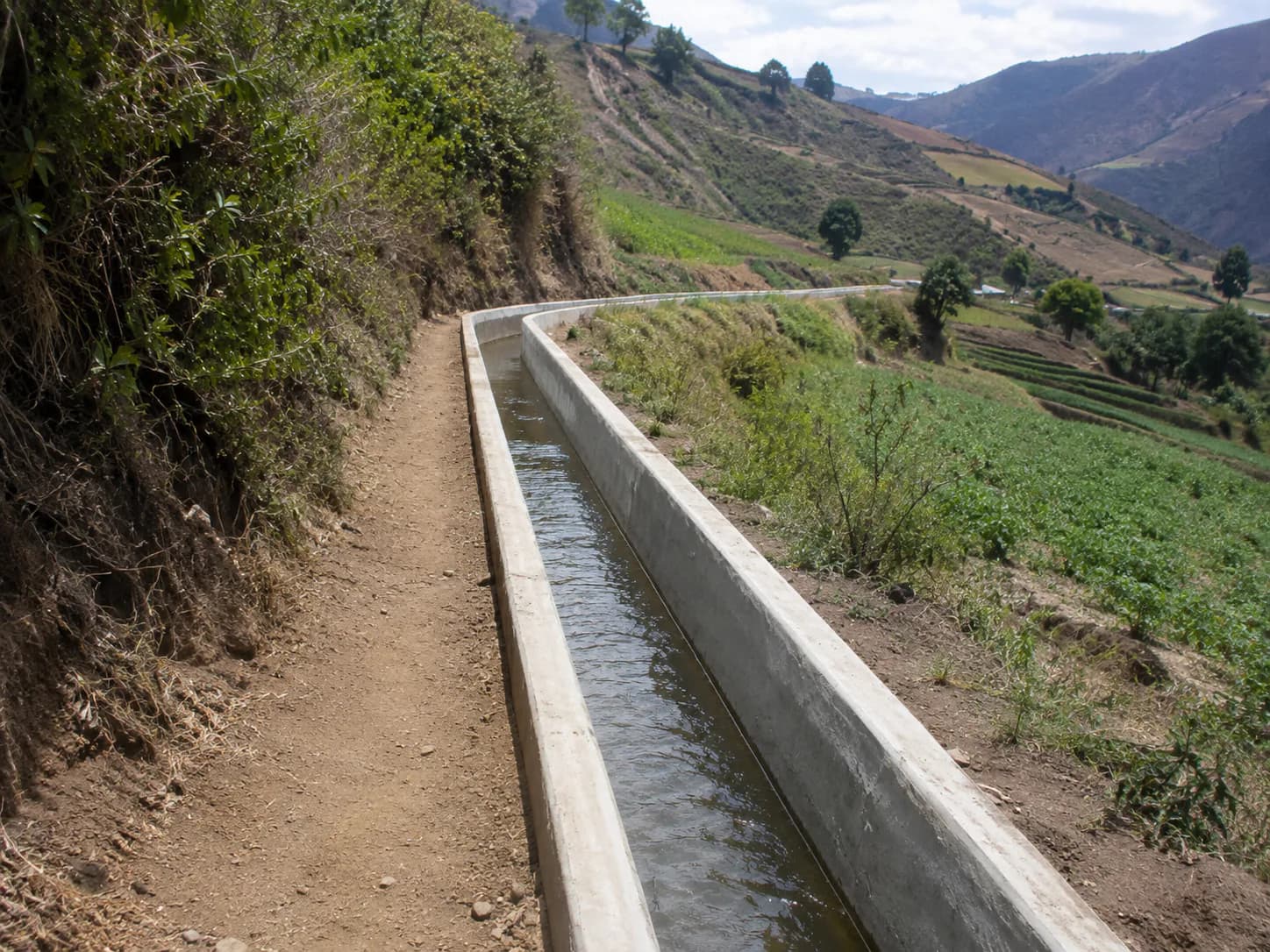 Proyecto de canal de riego Bocamina en Chugay
